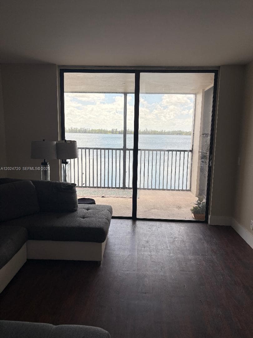 111 Lake Emerald Dr # 302, Oakland Park FL 33309 photo 5