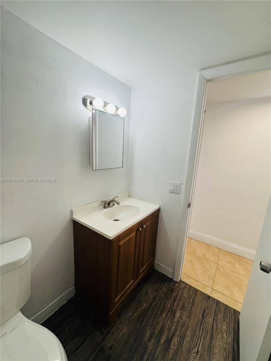 486 NW 165th St Rd # B-201, Miami, FL 33169 photo 5