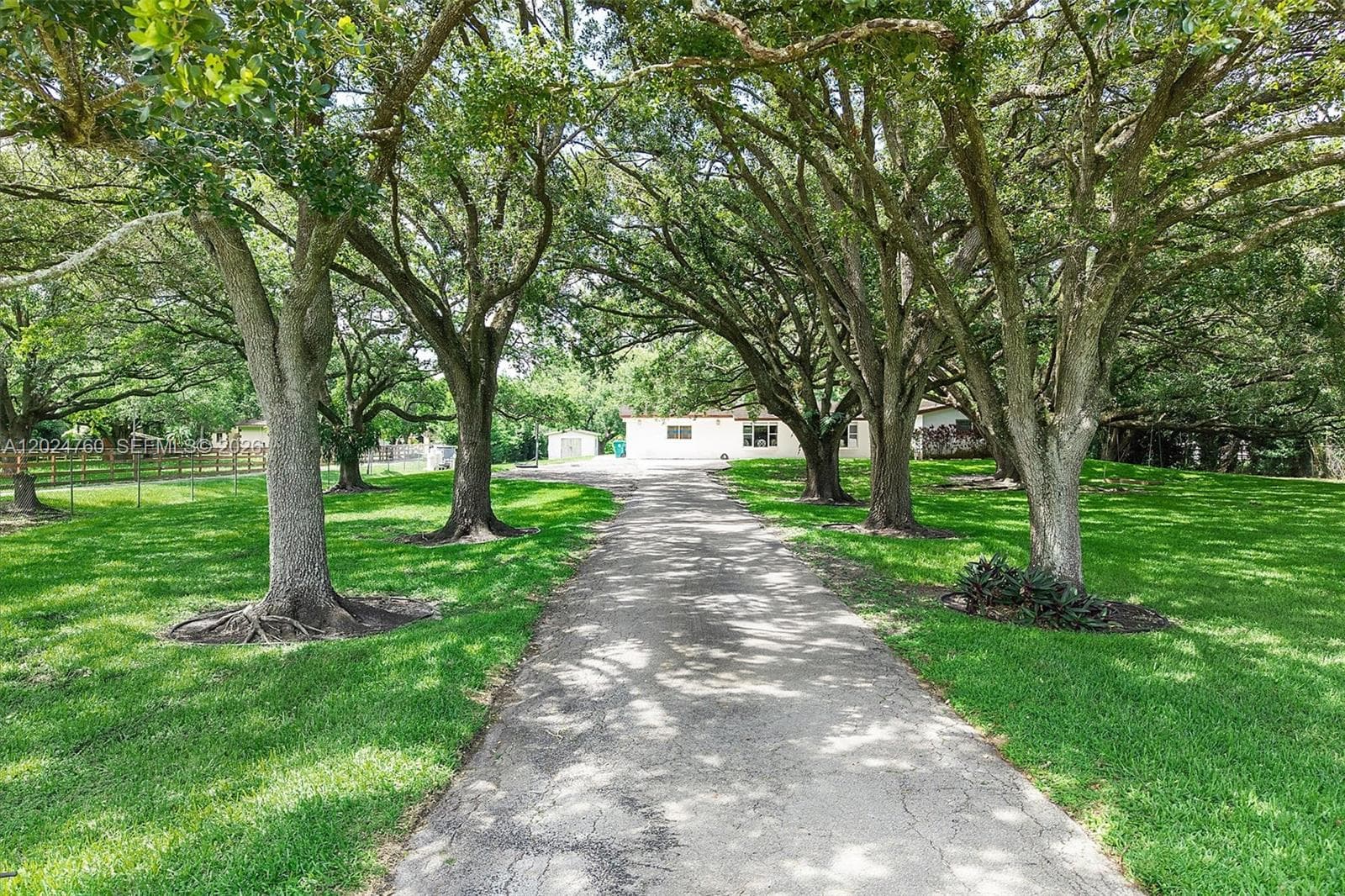 13821 Mustang Trl, Southwest Ranches FL 33330 photo 3
