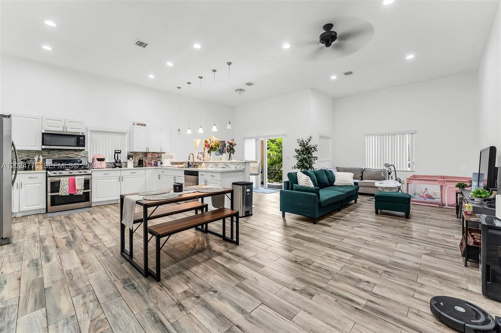 2804 Washington Dr, Fort Lauderdale FL 33311 photo 3
