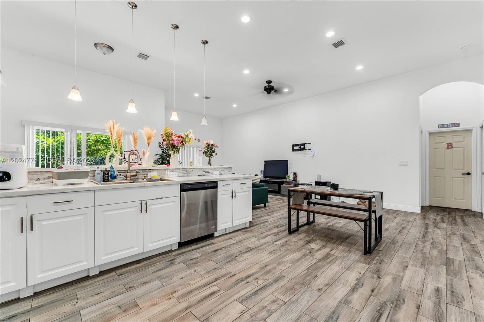 2804 Washington Dr, Fort Lauderdale FL 33311 photo 5