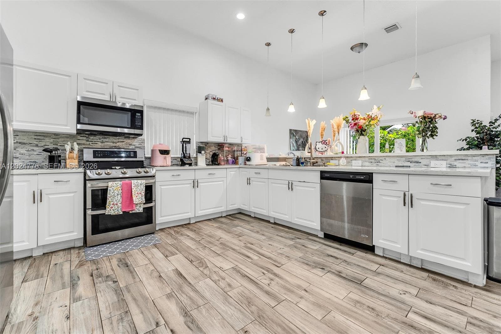 2804 Washington Dr, Fort Lauderdale FL 33311 photo 4