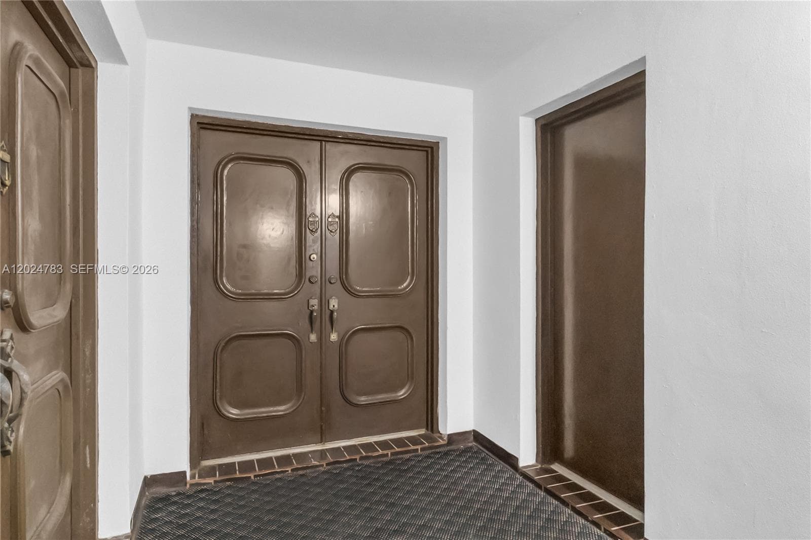 13951 Kendale Lakes Cir # 208A, Miami FL 33183 photo 2