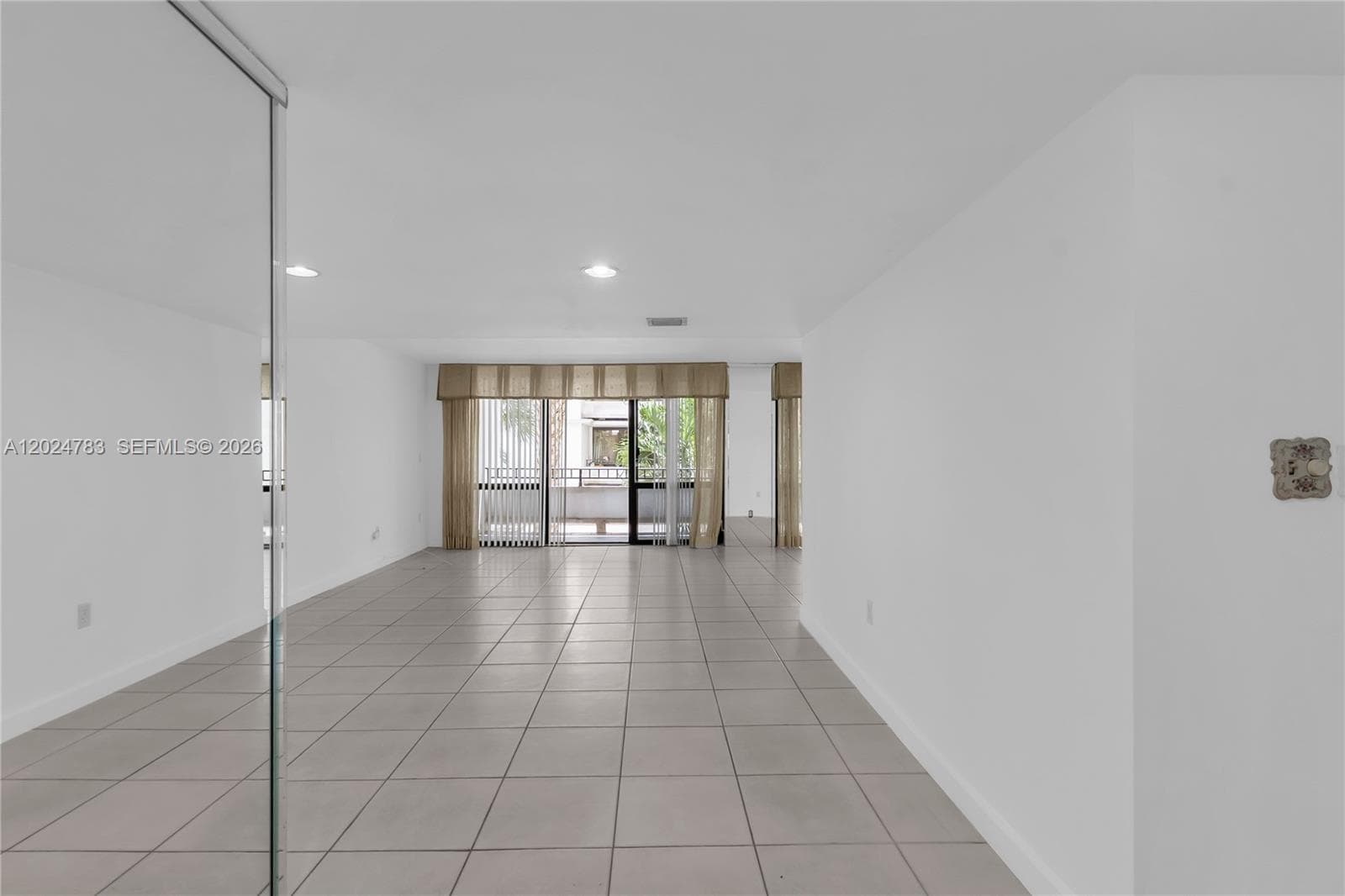 13951 Kendale Lakes Cir # 208A, Miami FL 33183 photo 4