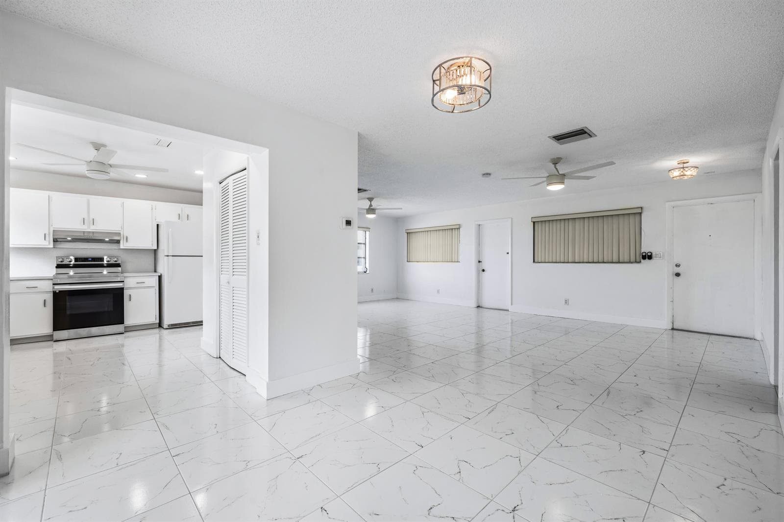 941 Crystal Lake Drive # 207, Deerfield Beach FL 33064 photo 4