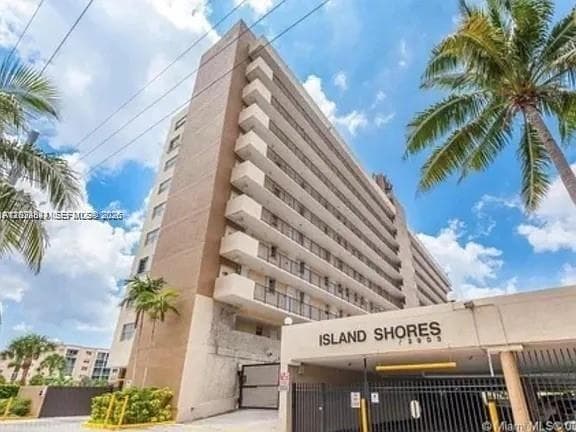 2903 N Miami Beach Blvd # 907, North Miami Beach FL 33160 photo 3