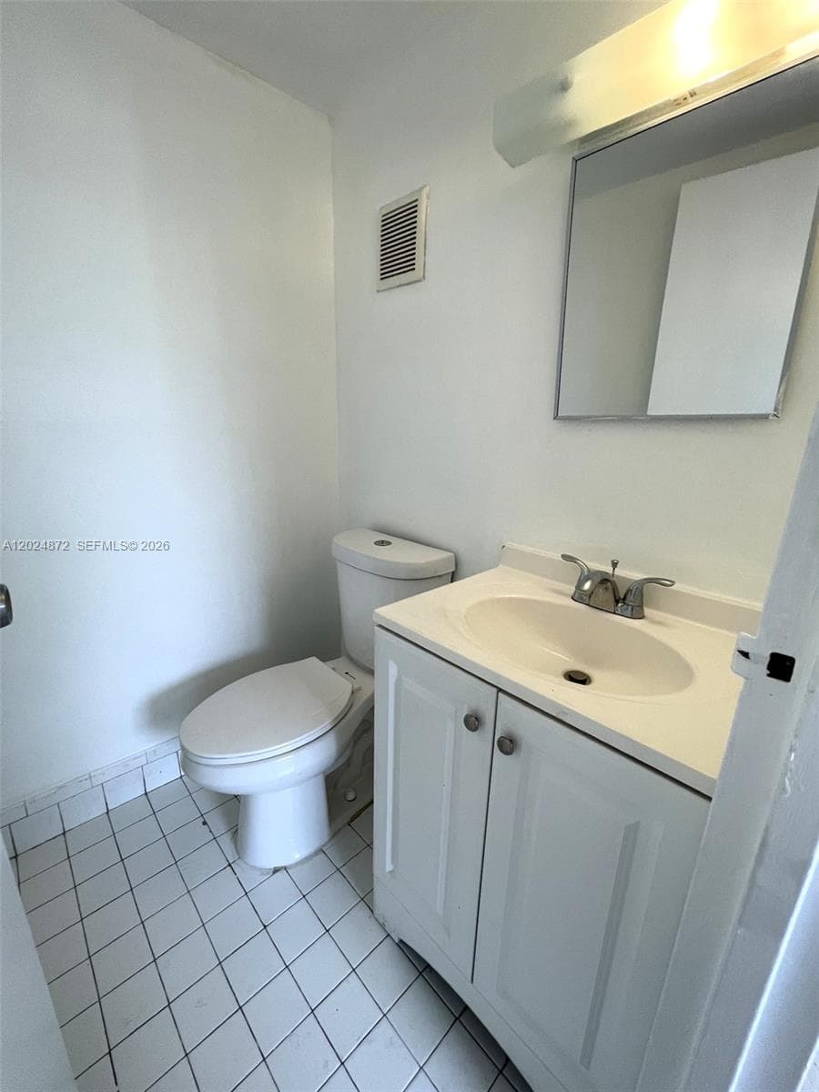 1788 NW 55th Ave # 204, Lauderhill FL 33313 photo 4