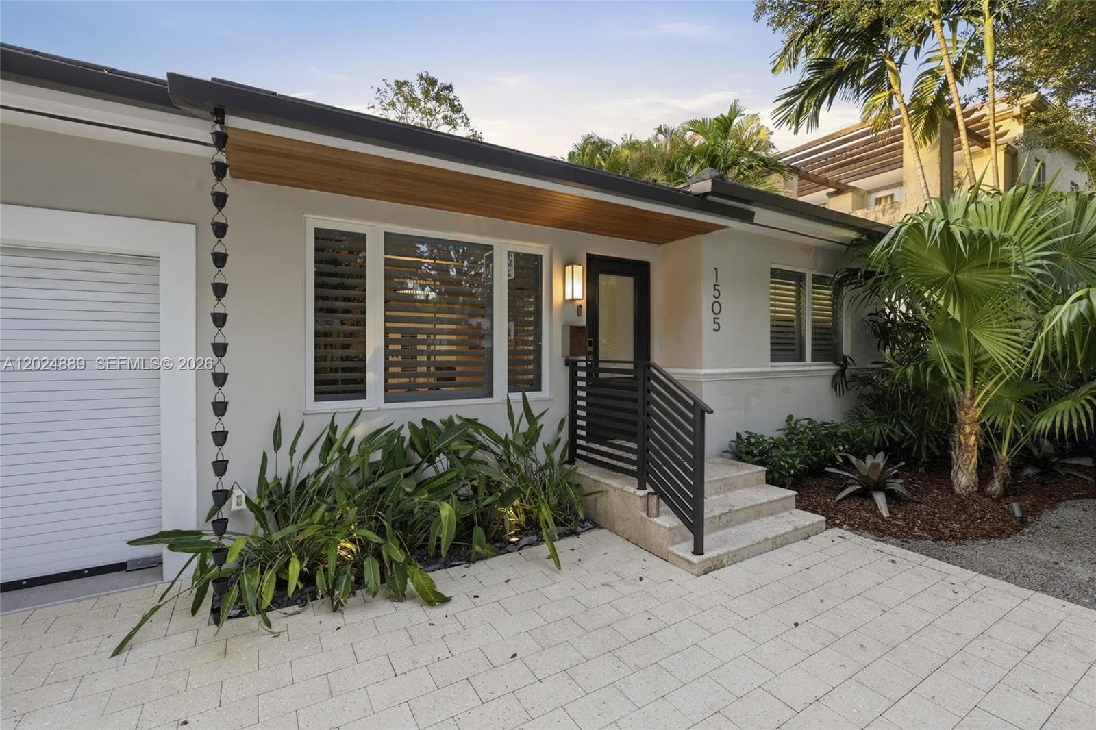 1505 Robbia Ave, Coral Gables FL 33146 photo 2