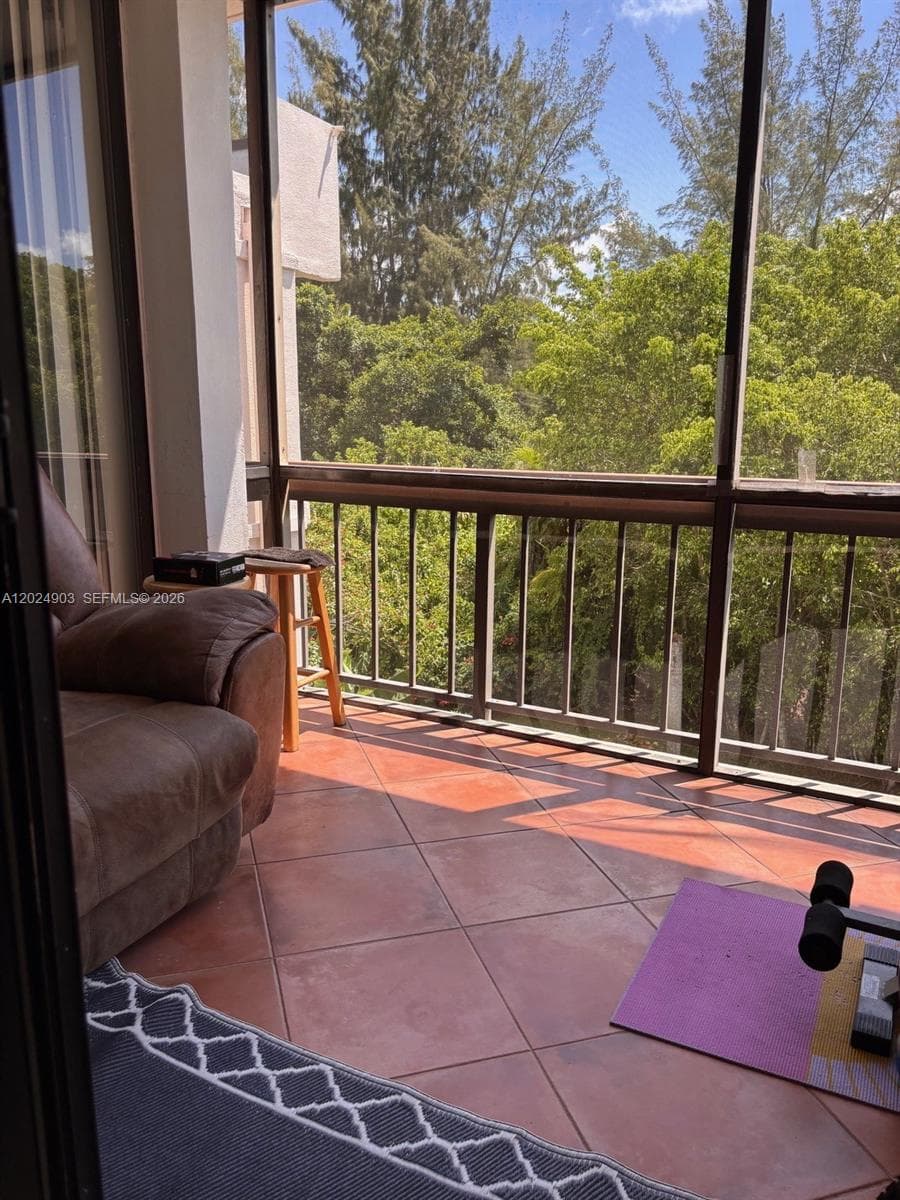 8411 Forest Hills Dr # 308, Coral Springs FL 33065 photo 5