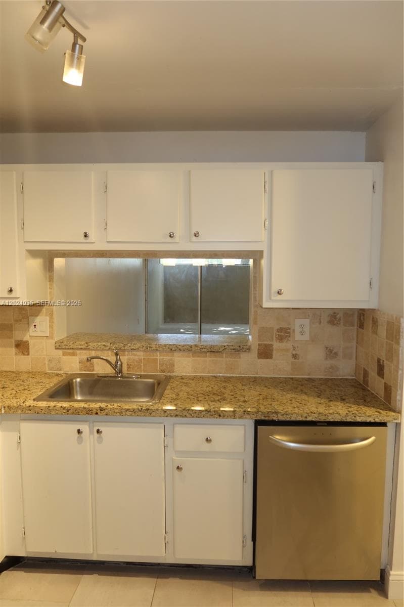 10835 SW 112th Ave # 113, Miami FL 33176 photo 3