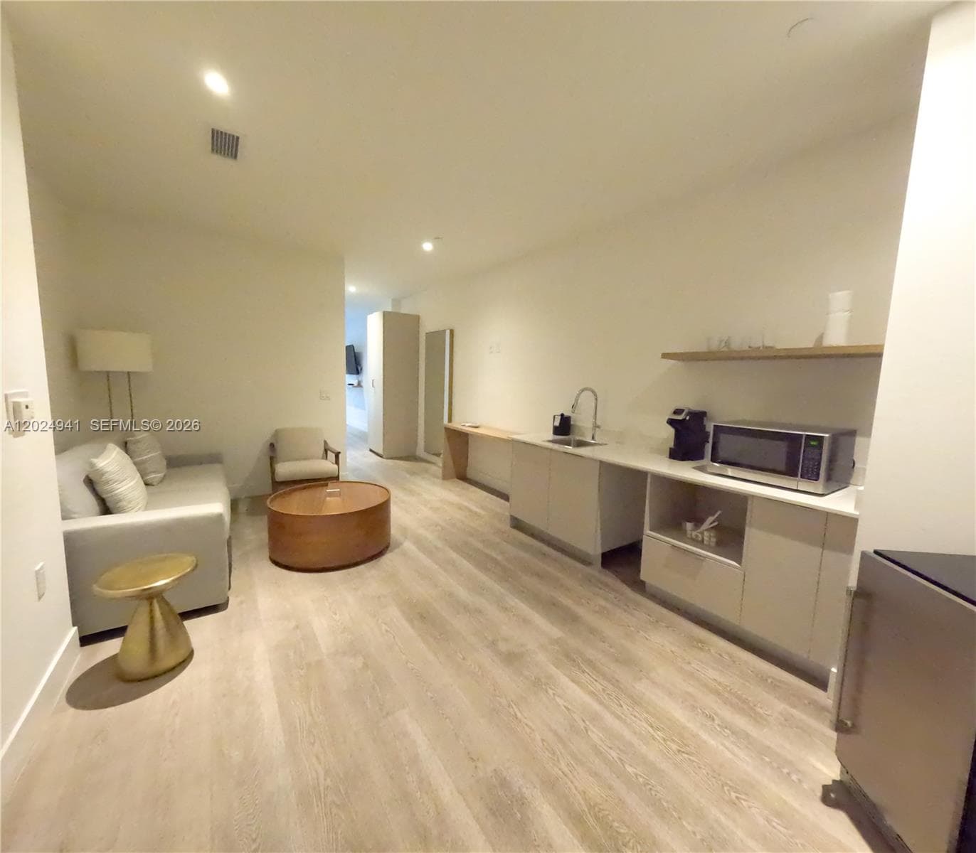 229 SW 9th St # 508, Miami FL 33130 photo 2