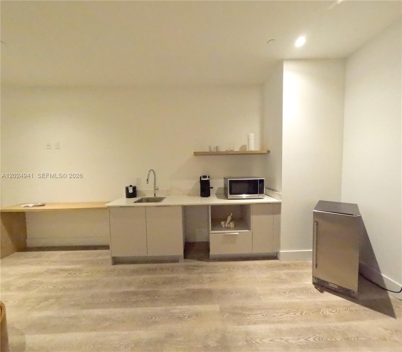 229 SW 9th St # 508, Miami FL 33130 photo 3