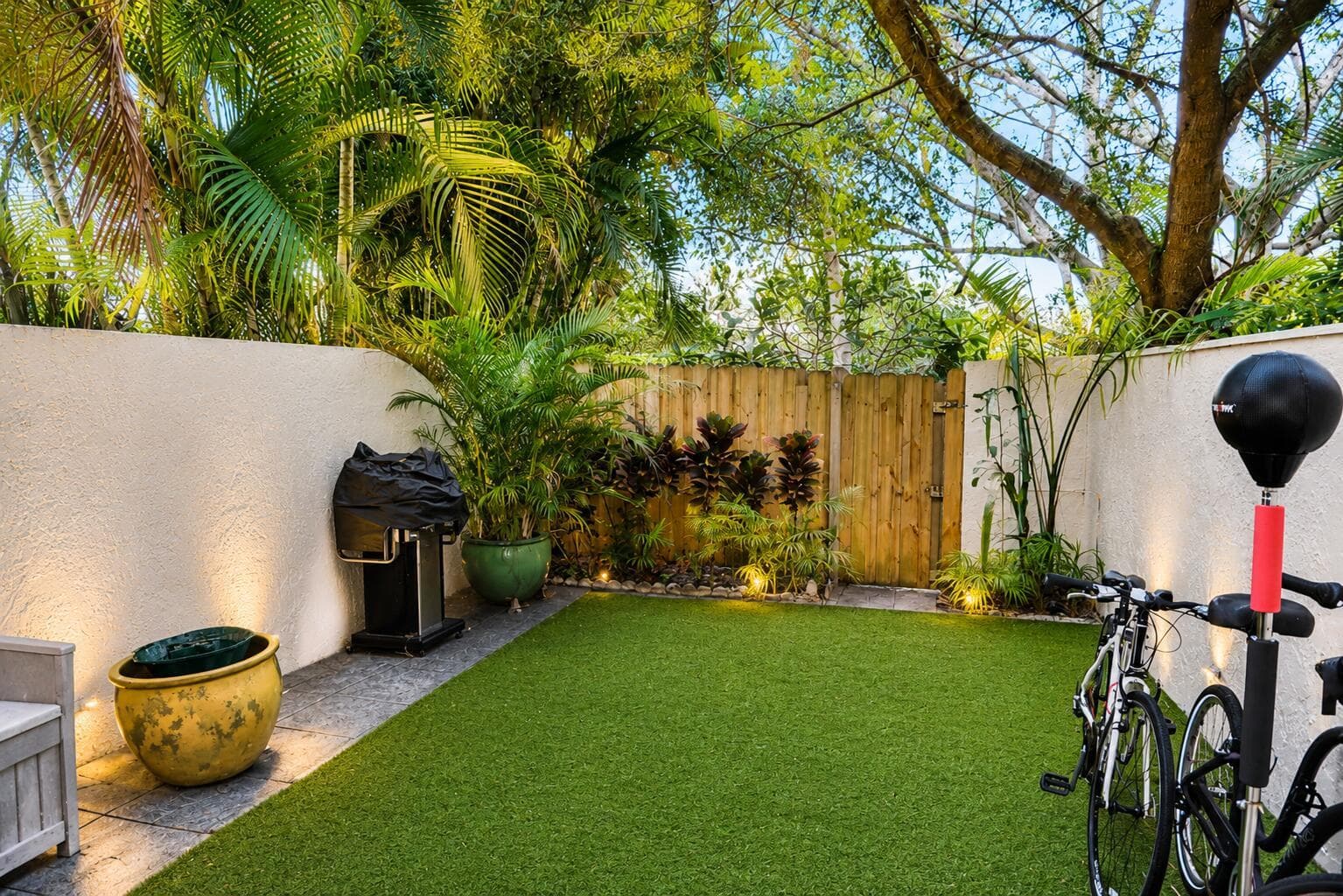 3062 S Oakland Forest Drive # 203, Oakland Park FL 33309 photo 4