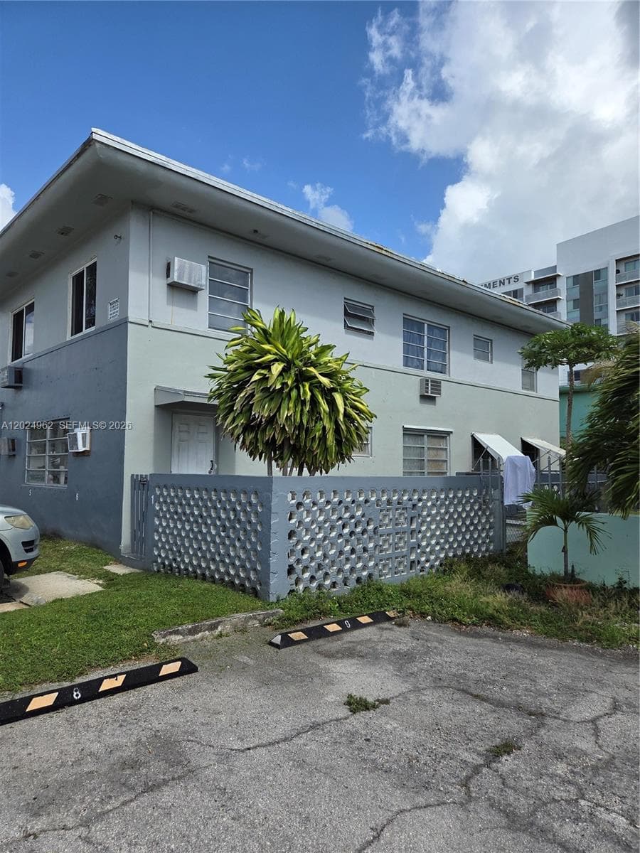 511 NE 82nd Ter, Miami FL 33138 photo 3