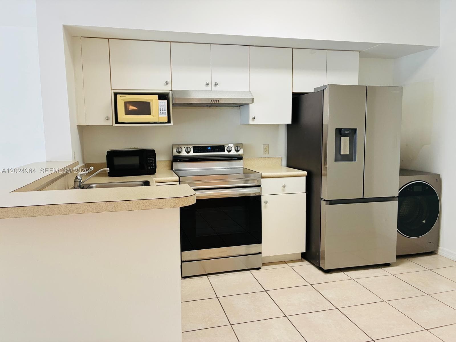 5085 NW 7th St # 909, Miami FL 33126 photo 3