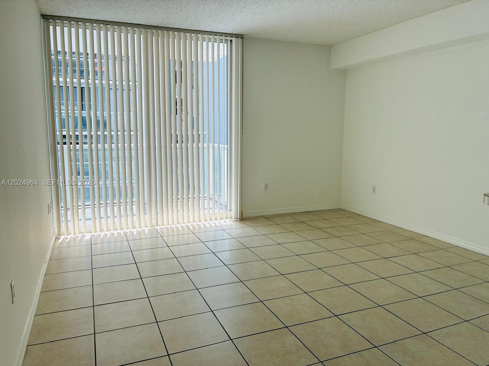 5085 NW 7th St # 909, Miami FL 33126 photo 5
