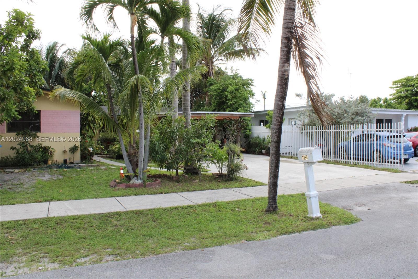 3650 SW 39th Ave, West Park FL 33023 photo 3