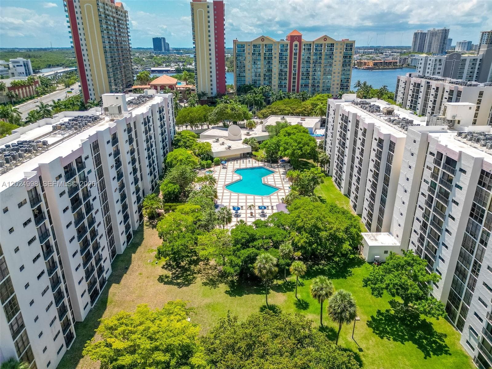 17011 N Bay Rd # 417, Sunny Isles Beach FL 33160 photo 4