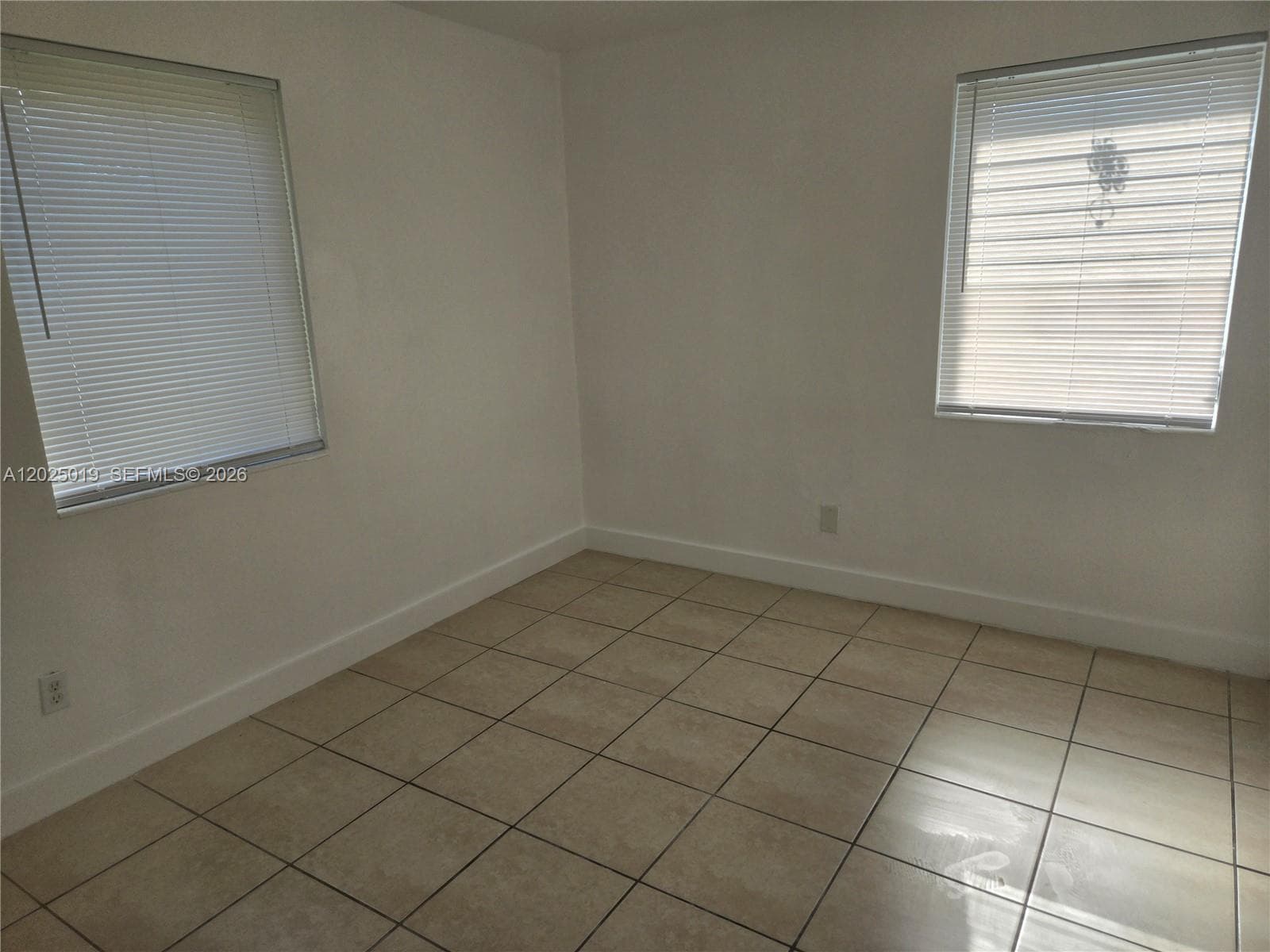 408 NW 8th St # 408, Hallandale Beach FL 33009 photo 4