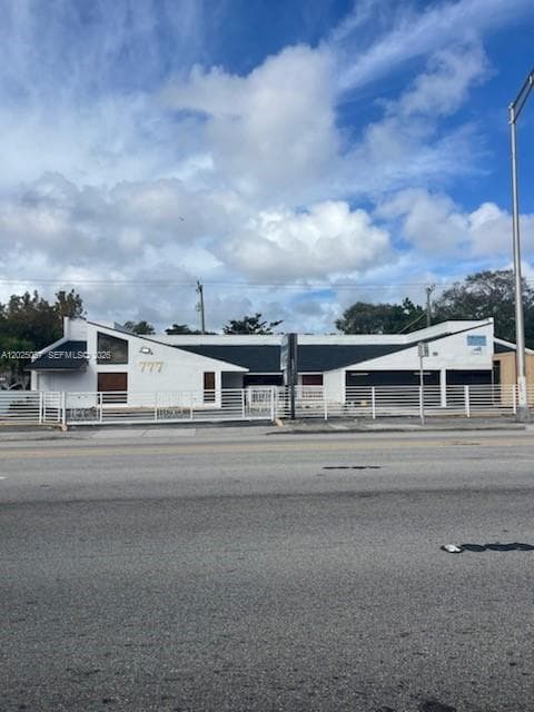 777 NE 79th St, Miami FL 33138 photo 2