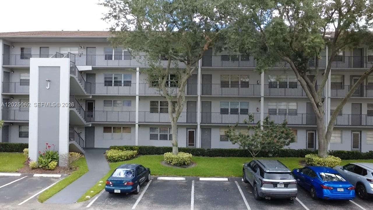101 SW 132nd Way # 404J, Pembroke Pines FL 33027 photo 2