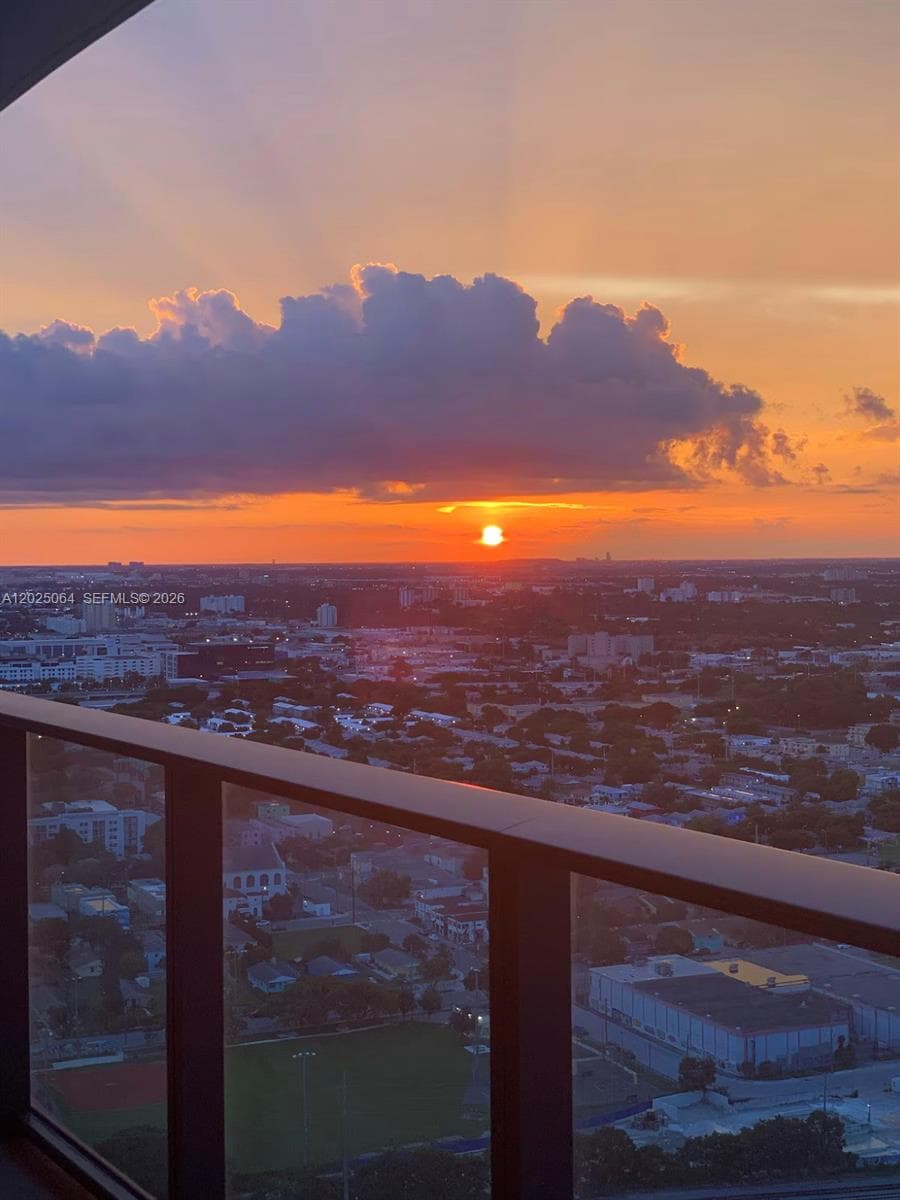 1600 NE 1 AVE # 3519, Miami FL 33132 photo 2