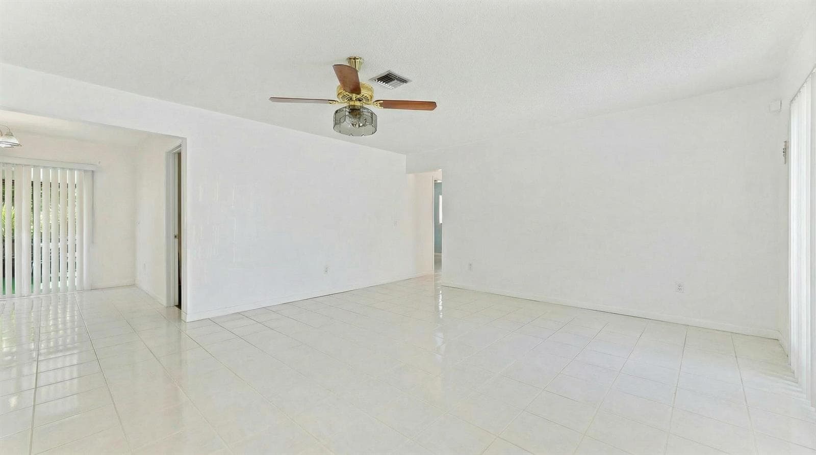 428 Alemeda Drive, Palm Springs FL 33461 photo 3