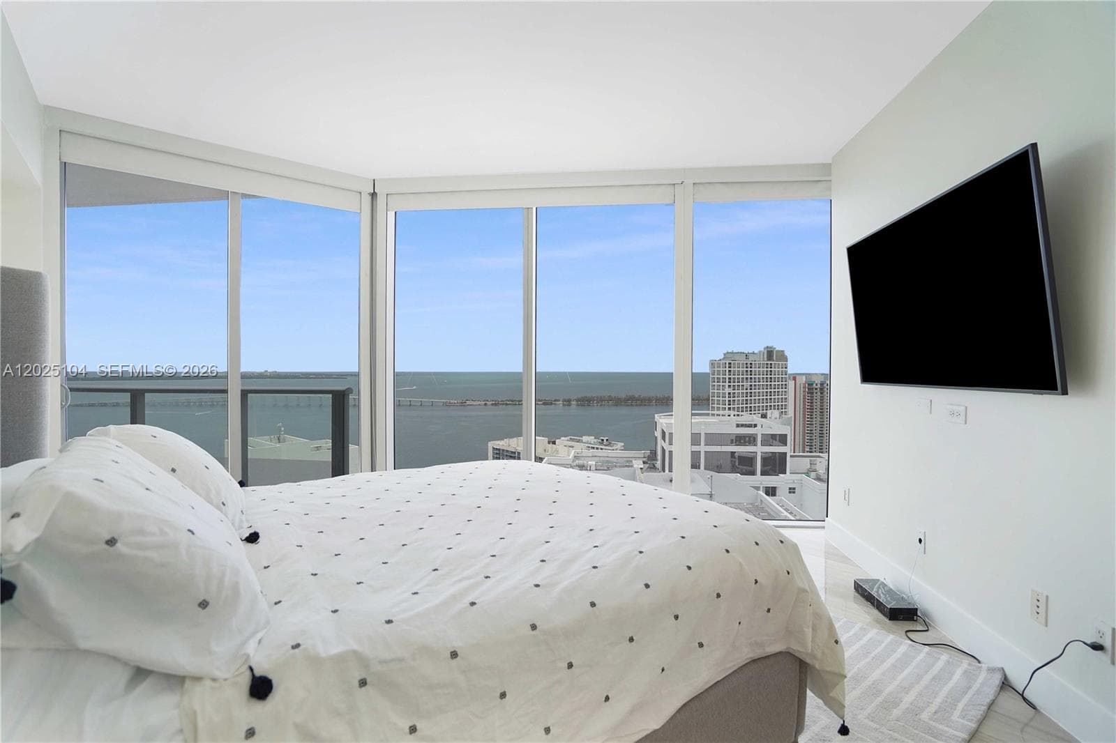 1300 Brickell Bay Dr # 3402, Miami FL 33131 photo 2