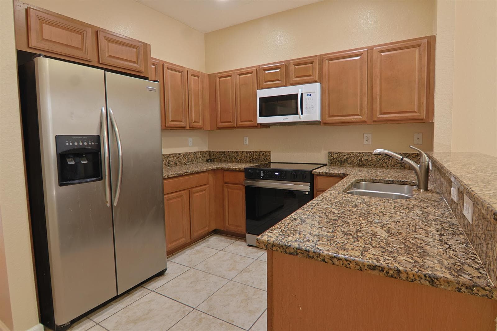 21211 NW 14th Place # 27, Miami Gardens FL 33169 photo 3