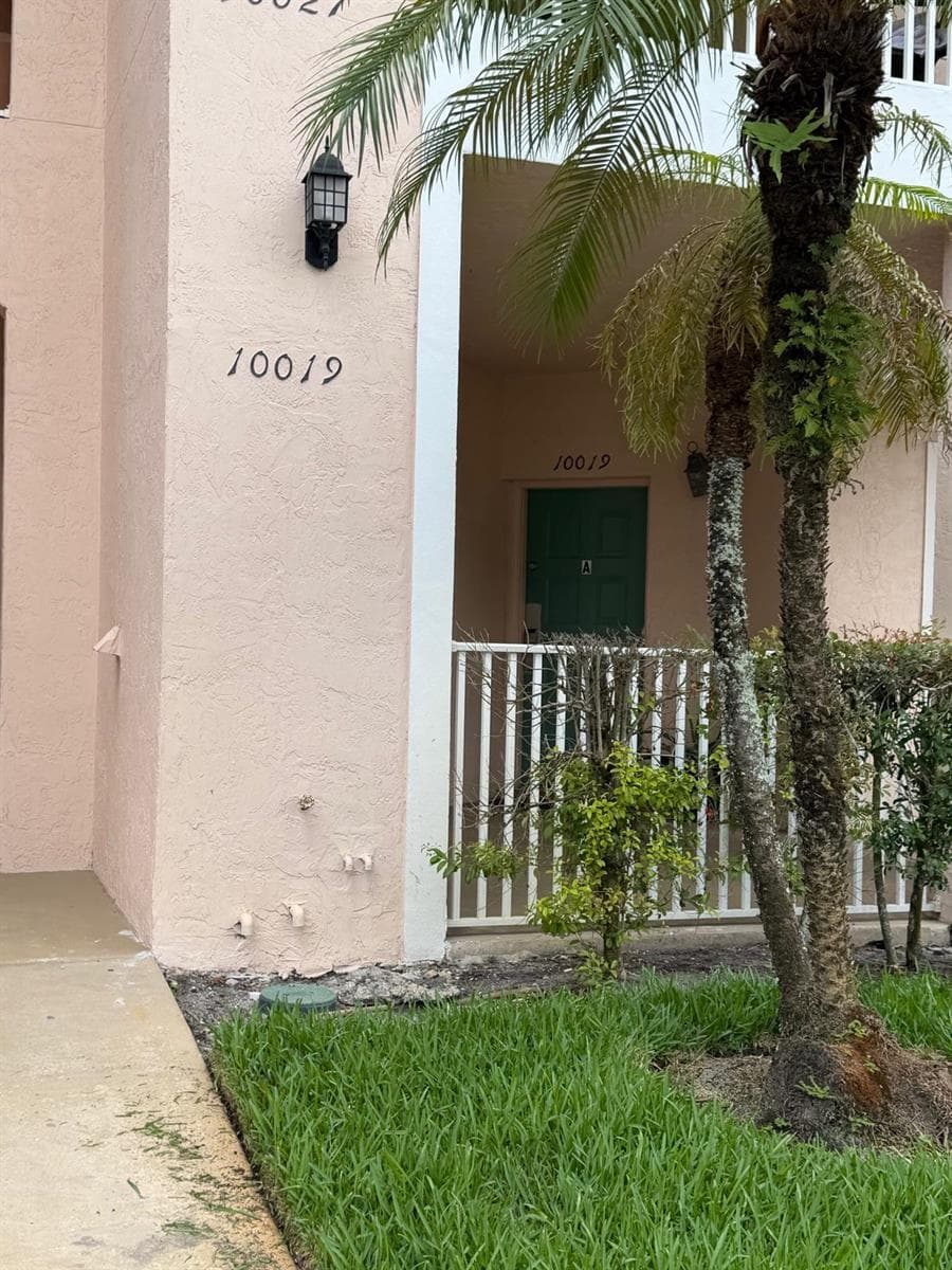 10019 Perfect Drive, Port St. Lucie FL 34986 photo 2