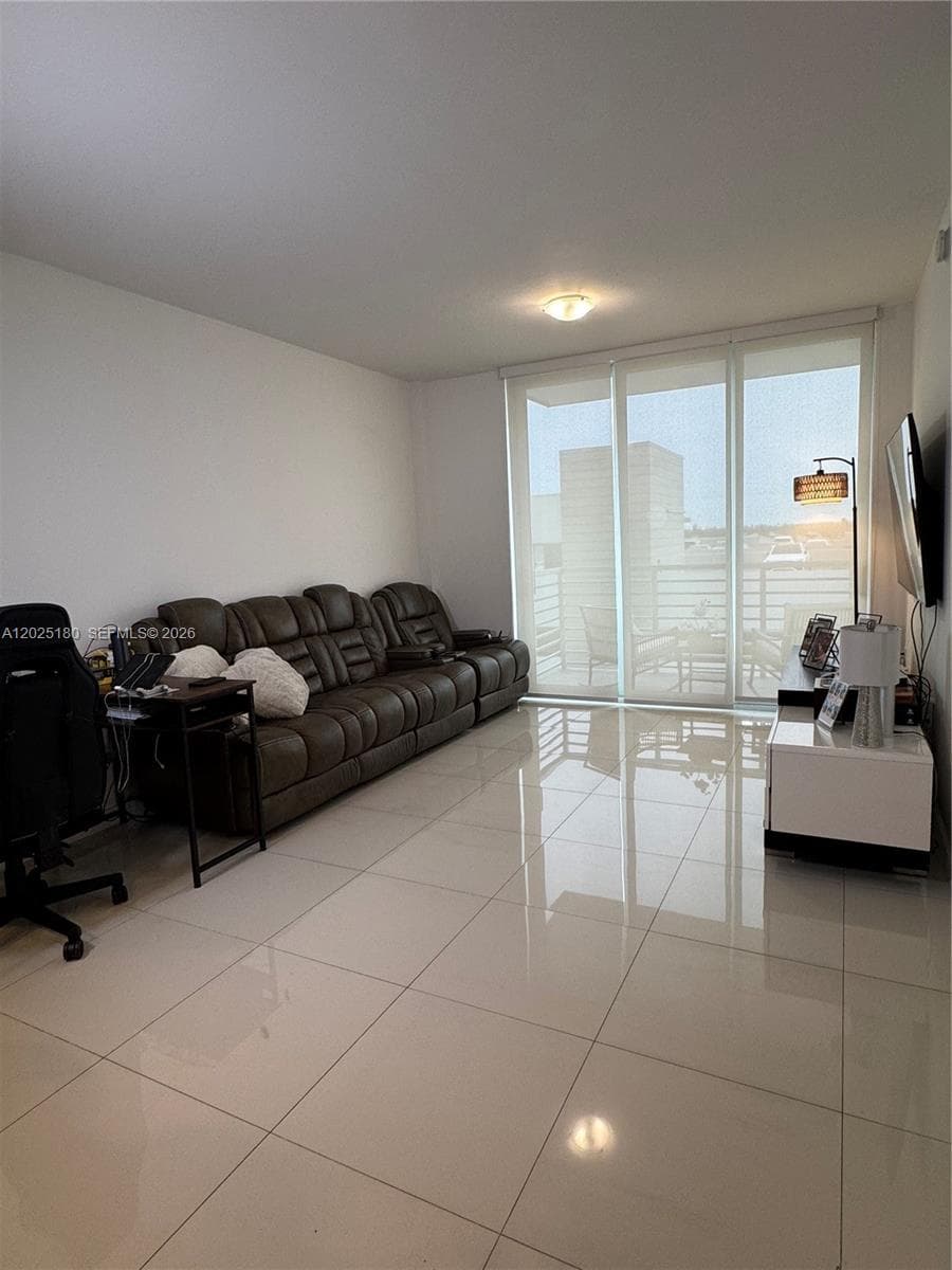 7875 NW 107th Ave # 602, Doral FL 33178 photo 2