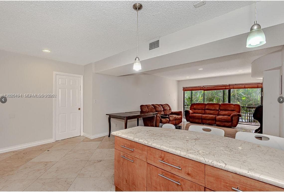 4000 N Hills Dr # 29, Hollywood FL 33021 photo 4