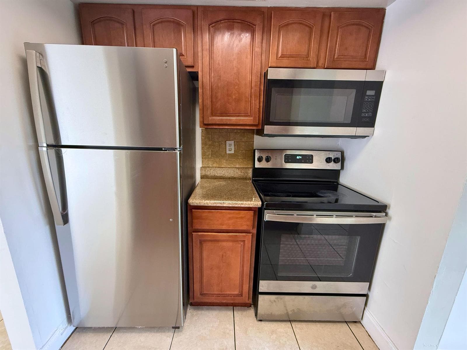 4100 NW 16th Avenue # 31, Oakland Park FL 33309 photo 4