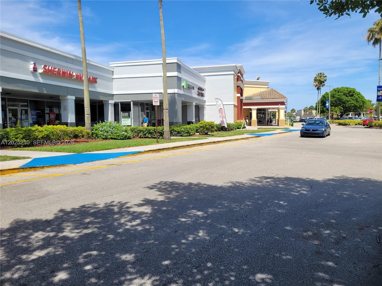 6935 Taft, Hollywood FL 33125 photo 5