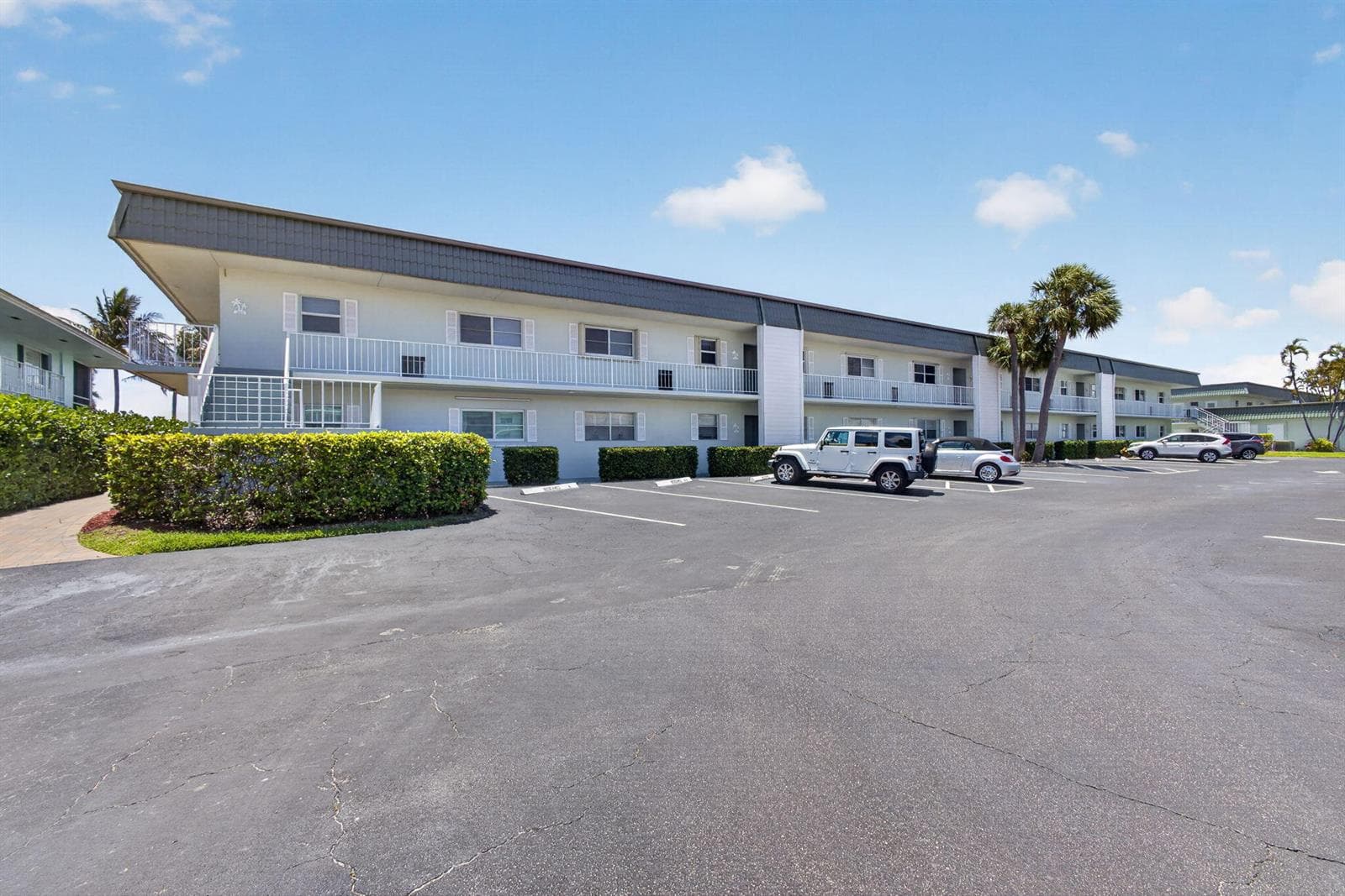 110 Wettaw Lane # 202, North Palm Beach FL 33408 photo 3