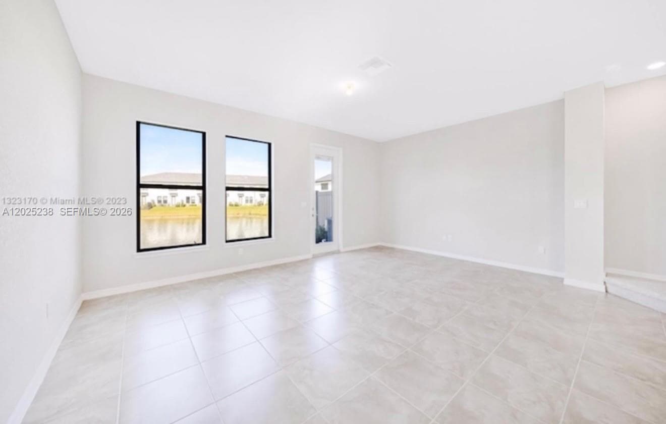 2163 Appleton Cir S, Oakland Park FL 33309 photo 3