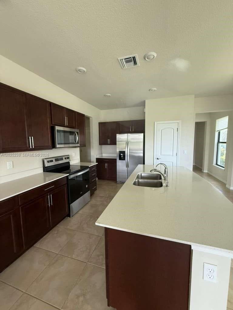 2163 Appleton Cir S, Oakland Park FL 33309 photo 5