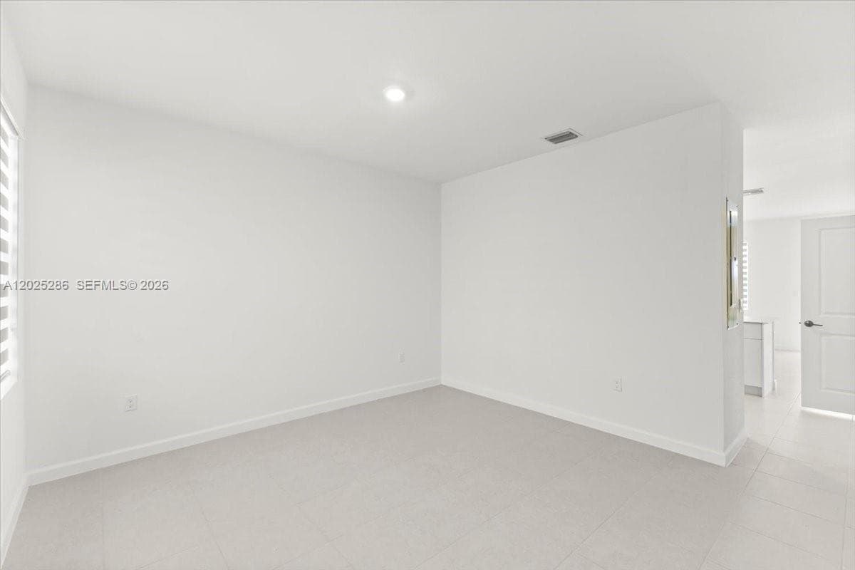 35670 SW 178 Ct, Miami FL 33034 photo 3