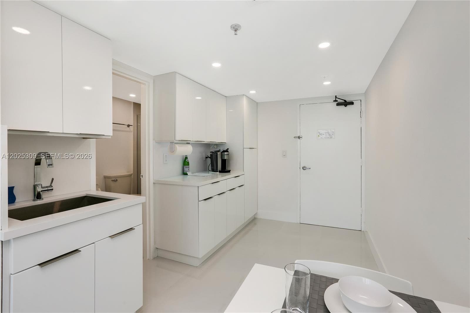 5445 Collins Ave # 928, Miami Beach FL 33140 photo 3