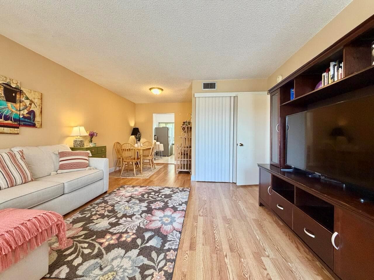 19 Abbey Lane # 204, Delray Beach FL 33446 photo 2