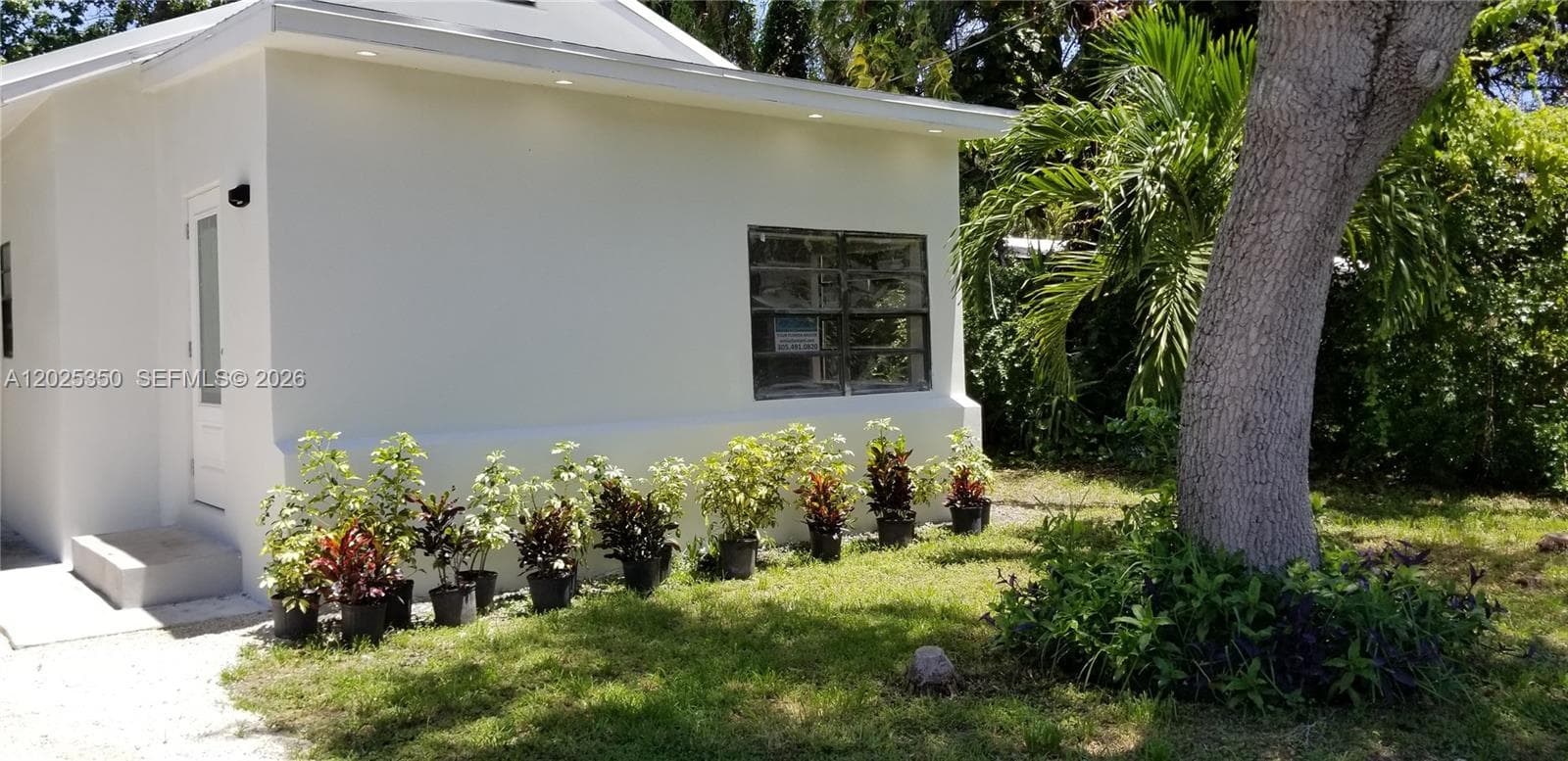 2465 NE 184th St, North Miami Beach FL 33160 photo 4