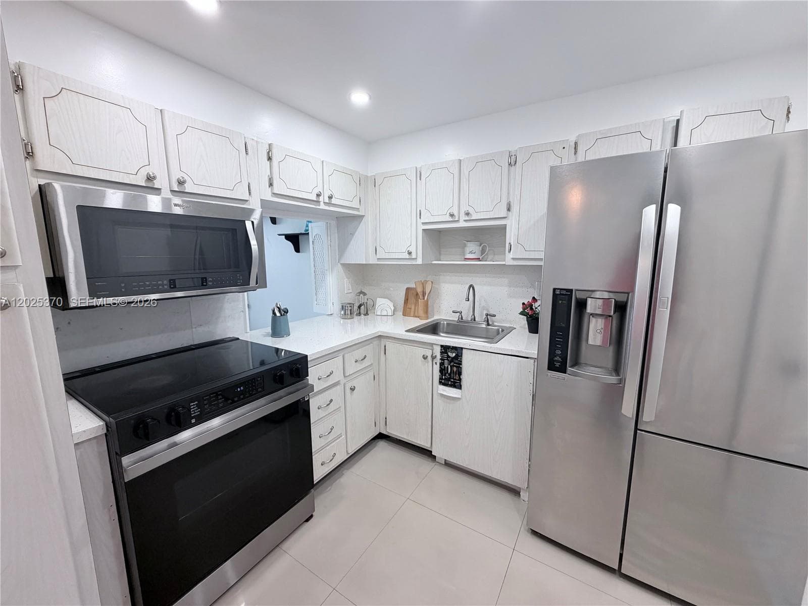 1825 S Ocean Dr # 611, Hallandale Beach FL 33009 photo 5