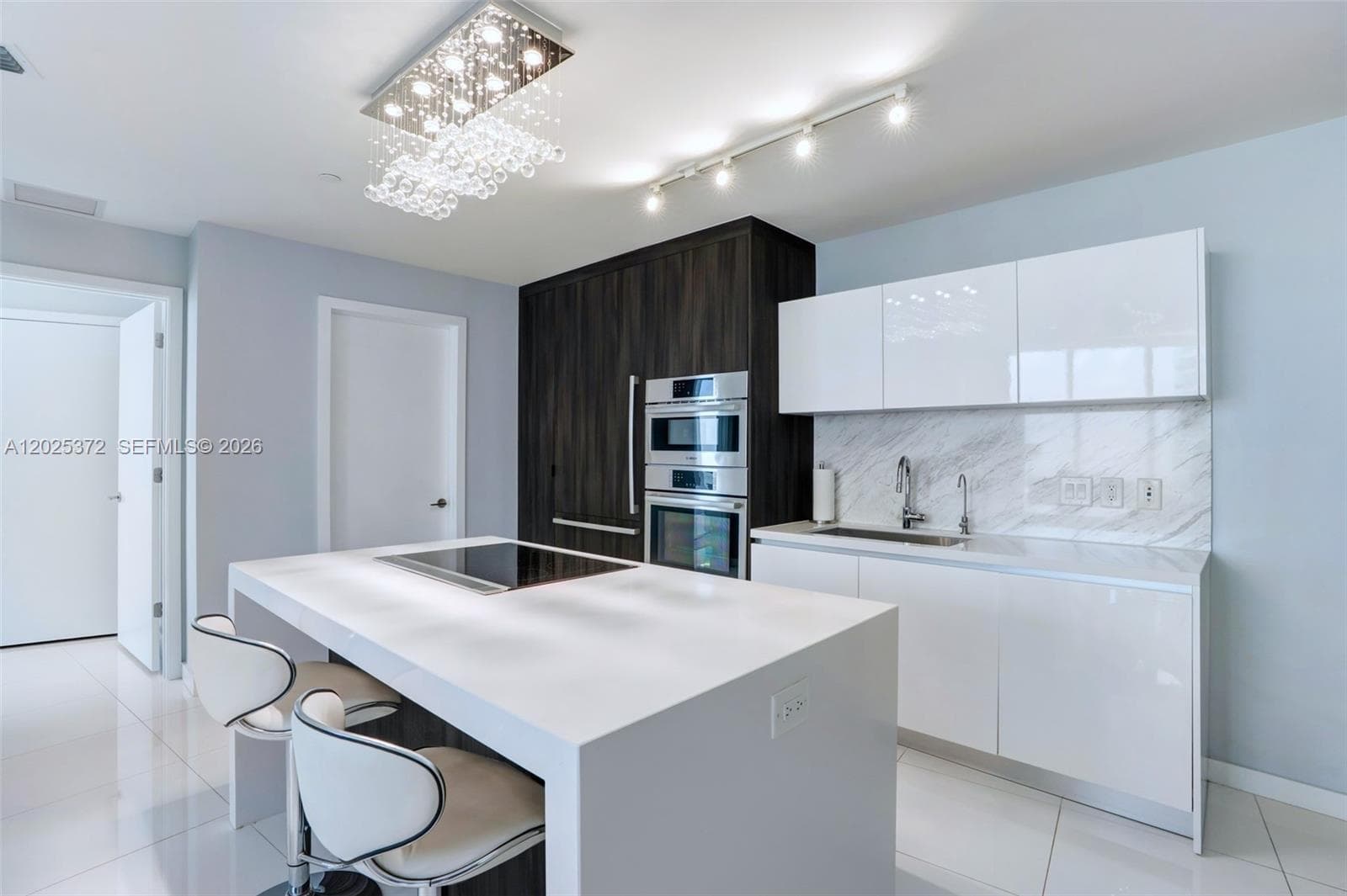 851 NE 1st Ave # 3909, Miami FL 33132 photo 4