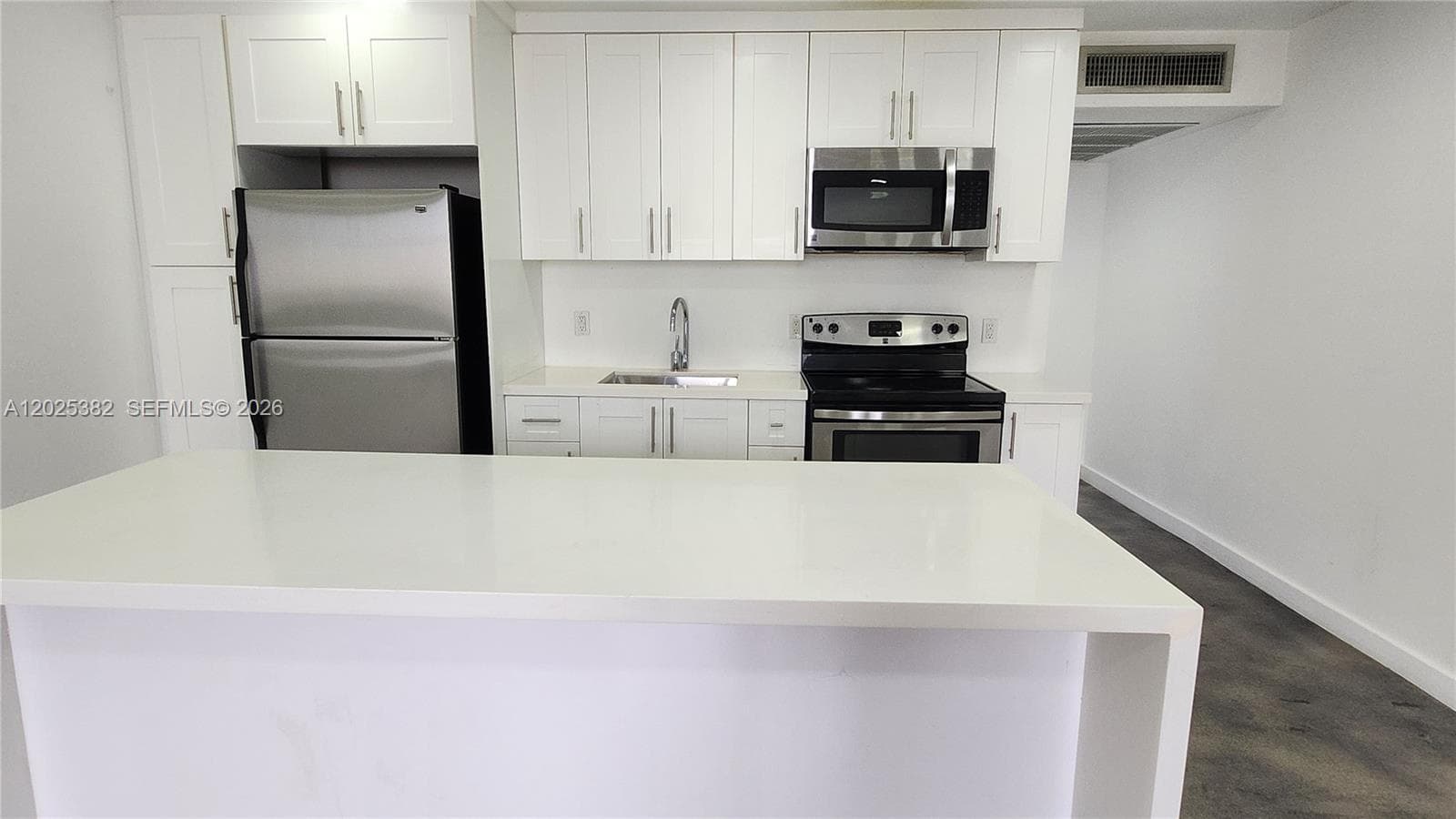 1770 79th St Cswy # D304, North Bay Village FL 33141 photo 3