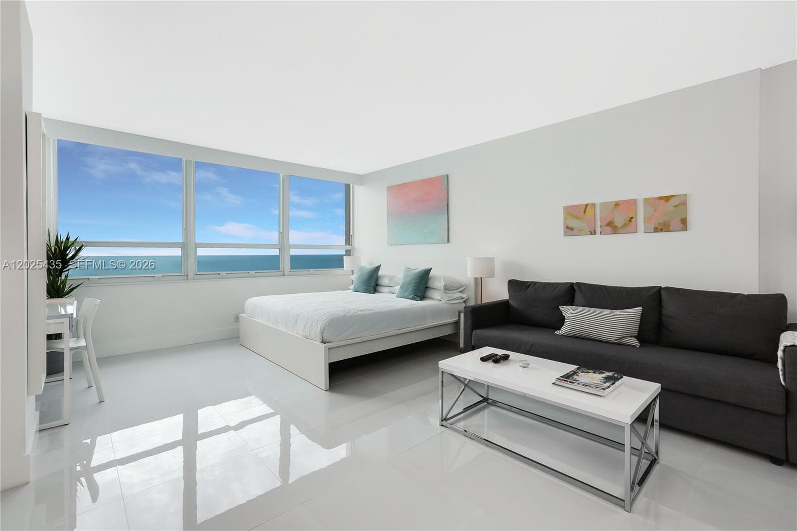 5445 Collins av, Miami Beach FL 33140 photo 4