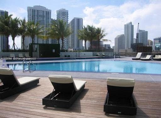 90 SW 3rd St # 3708, Miami FL 33130 photo 3