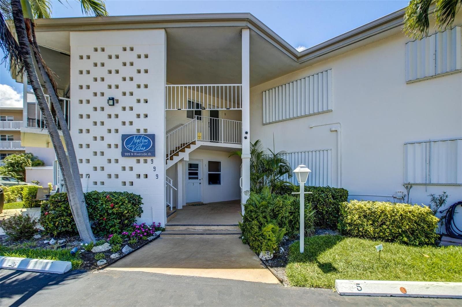999 N Riverside Drive # 11, Pompano Beach, FL 33062 photo 2