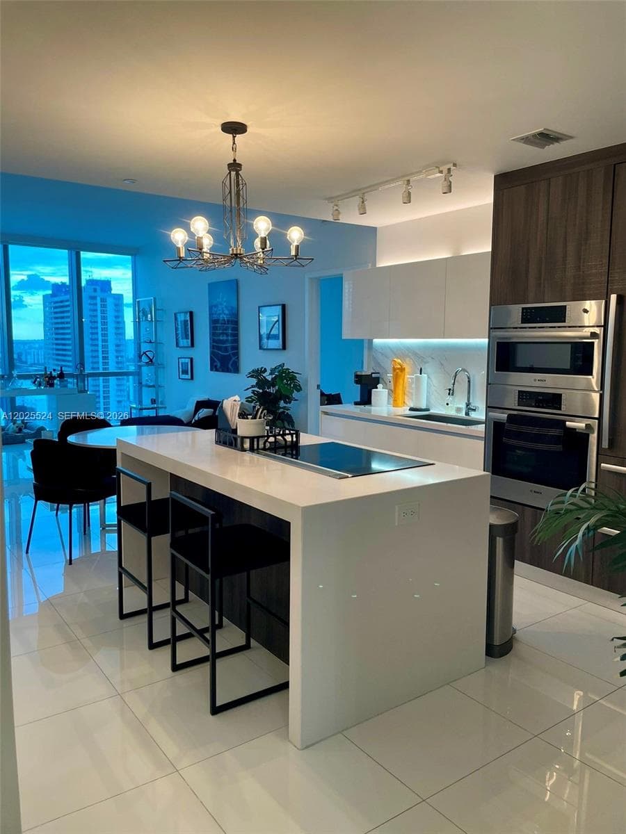 851 NE 1st Ave # 1808, Miami FL 33132 photo 4