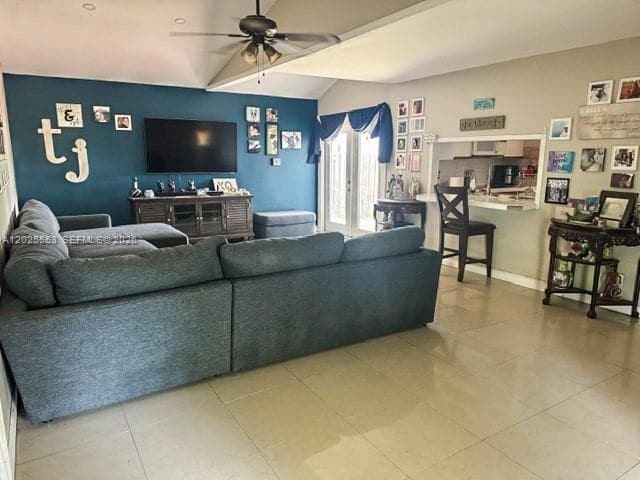 21705 SW 99th Ave, Cutler Bay FL 33190 photo 4