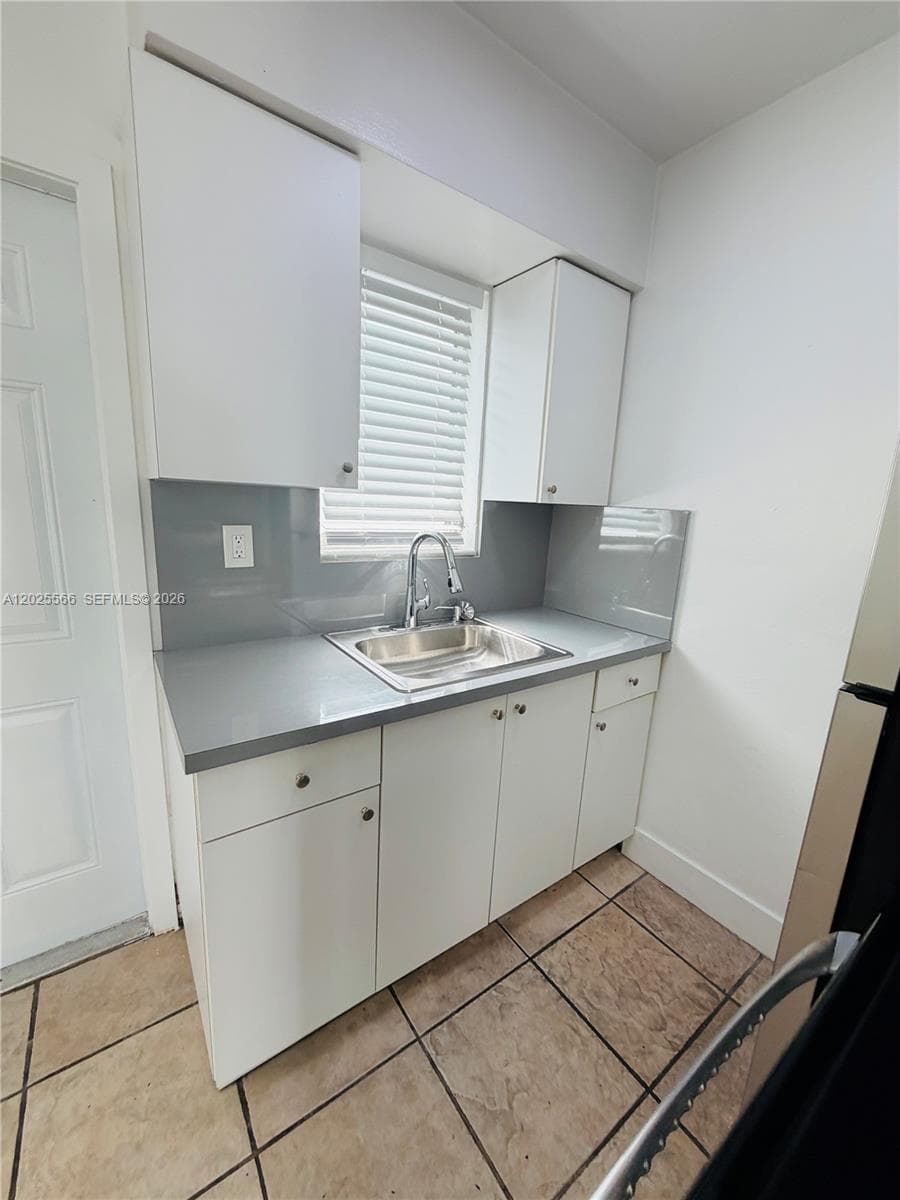 775 NE 128TH ST # 6, North Miami, FL 33161 photo 2